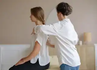Massagem Terapêutica nas Costas